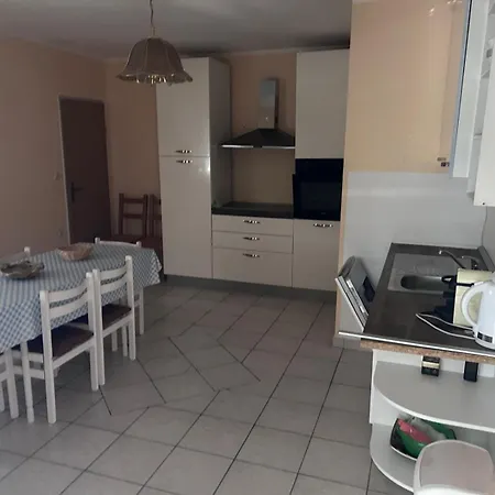Vila-zorka شقة *